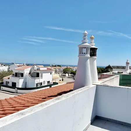 Casa Margarida, With 3 Bedrooms *