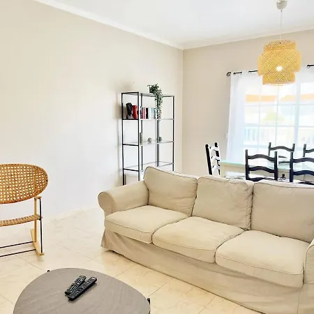 Casa Margarida, With 3 Bedrooms Feriehus