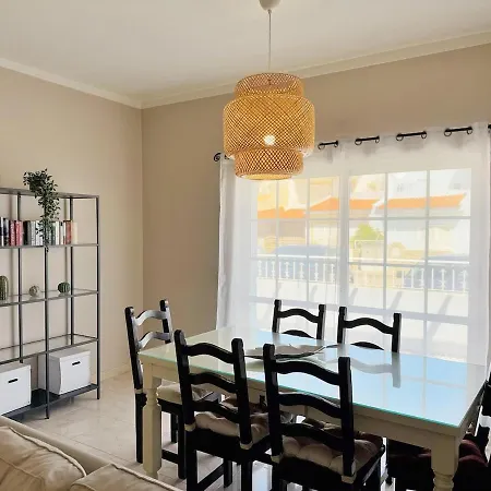 Casa Margarida, With 3 Bedrooms * Armação de Pêra