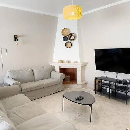 Feriehus Casa Margarida, With 3 Bedrooms *
