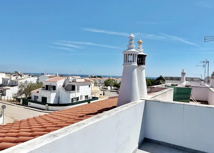 Casa Margarida, With 3 Bedrooms *