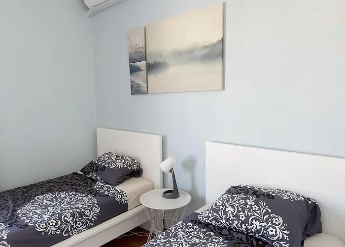 Casa Margarida, With 3 Bedrooms Ferienhaus *