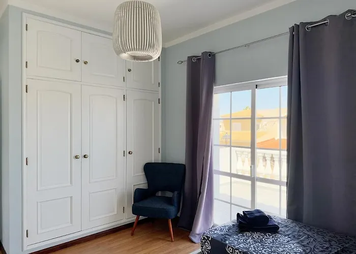 Casa Margarida, With 3 Bedrooms *