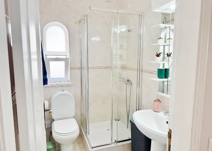 Casa Margarida, With 3 Bedrooms Ferienhaus Armação de Pêra