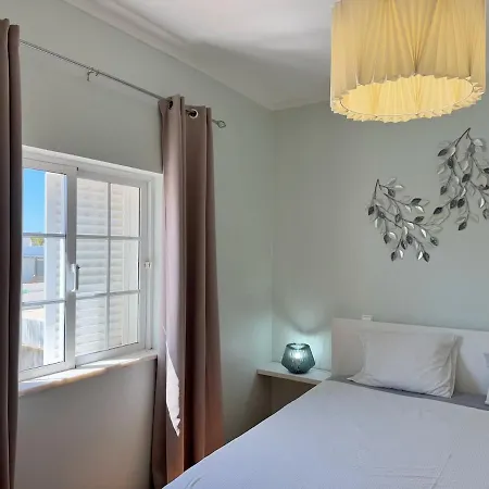 Dom wakacyjny Casa Margarida, With 3 Bedrooms *