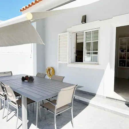 Casa Margarida, With 3 Bedrooms *